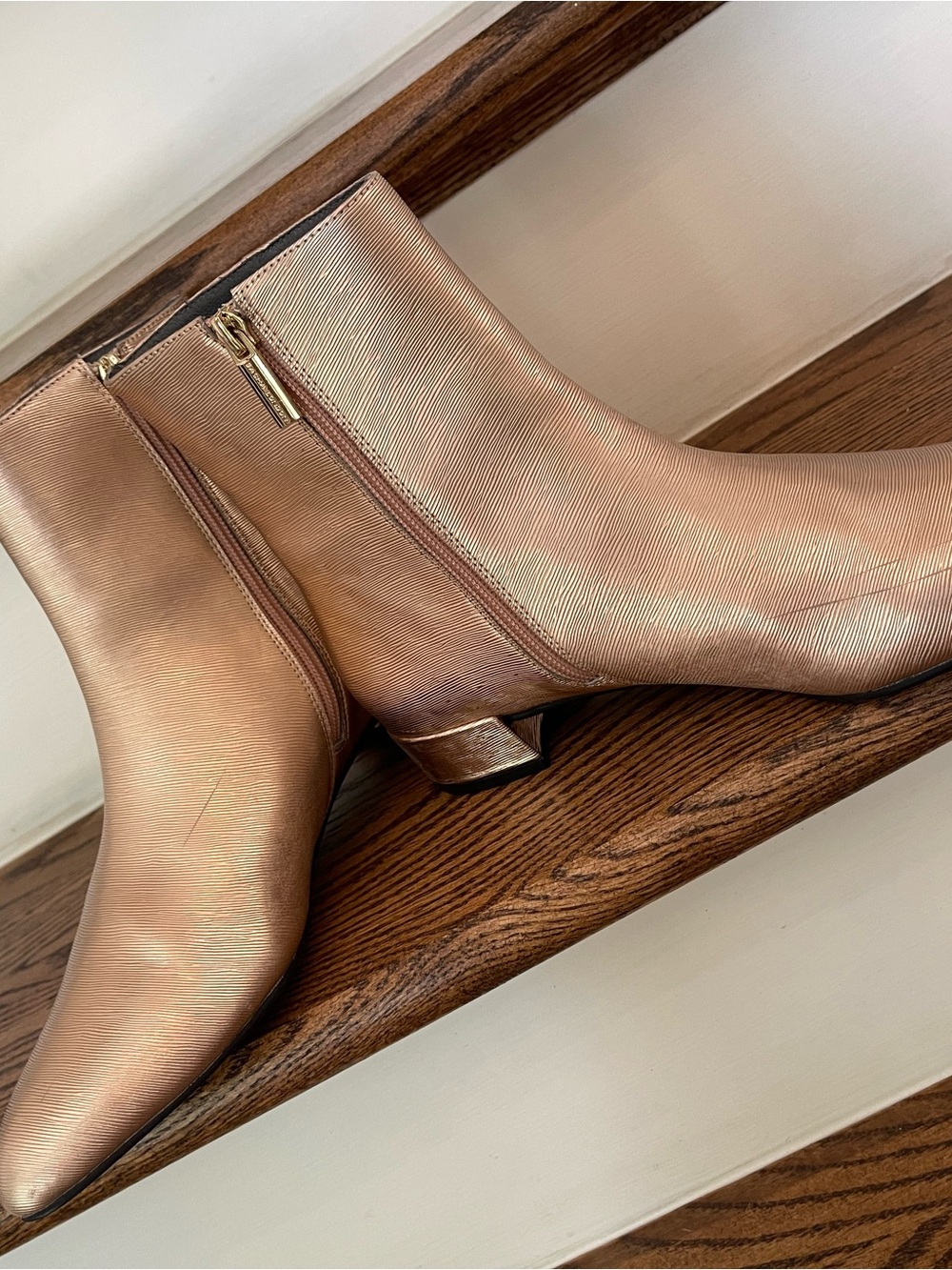 Metallic Rose Ankle Booties with Side Zip - Women's Booties sz 8 - Picture 4 of 8